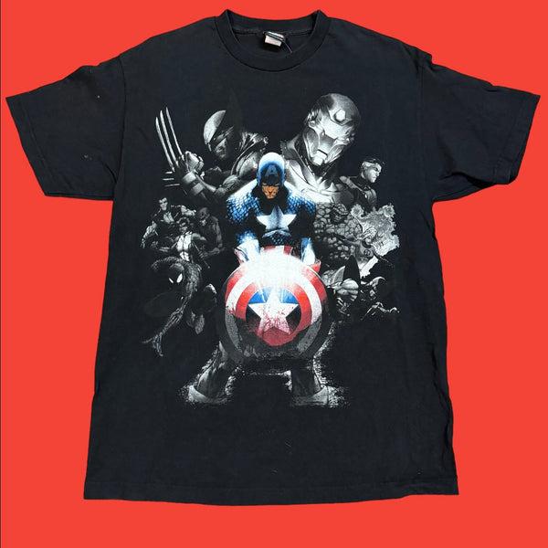 Marvel Captain America & Avengers T-Shirt L